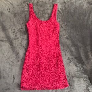 Fitted Bodycon Style Lace Dress